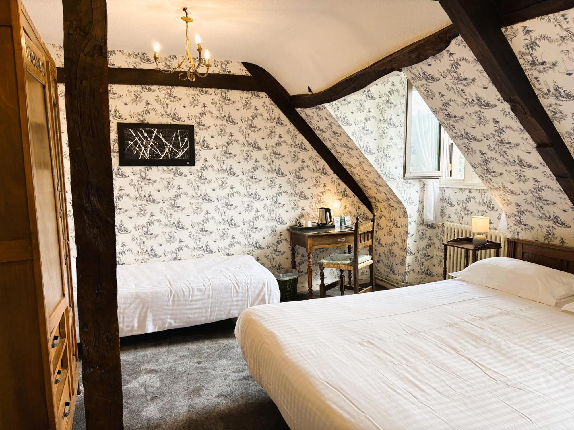 ארגלס-גזוסט Logis Hotel Beau Site מראה חיצוני תמונה